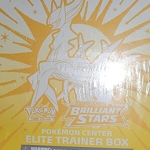 Pokemon Brilliant Stars Elite Trainer Box - Yellow and White